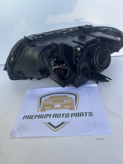 2003-2006 BMW X5 E53 SUV Right Headlight 22458400
