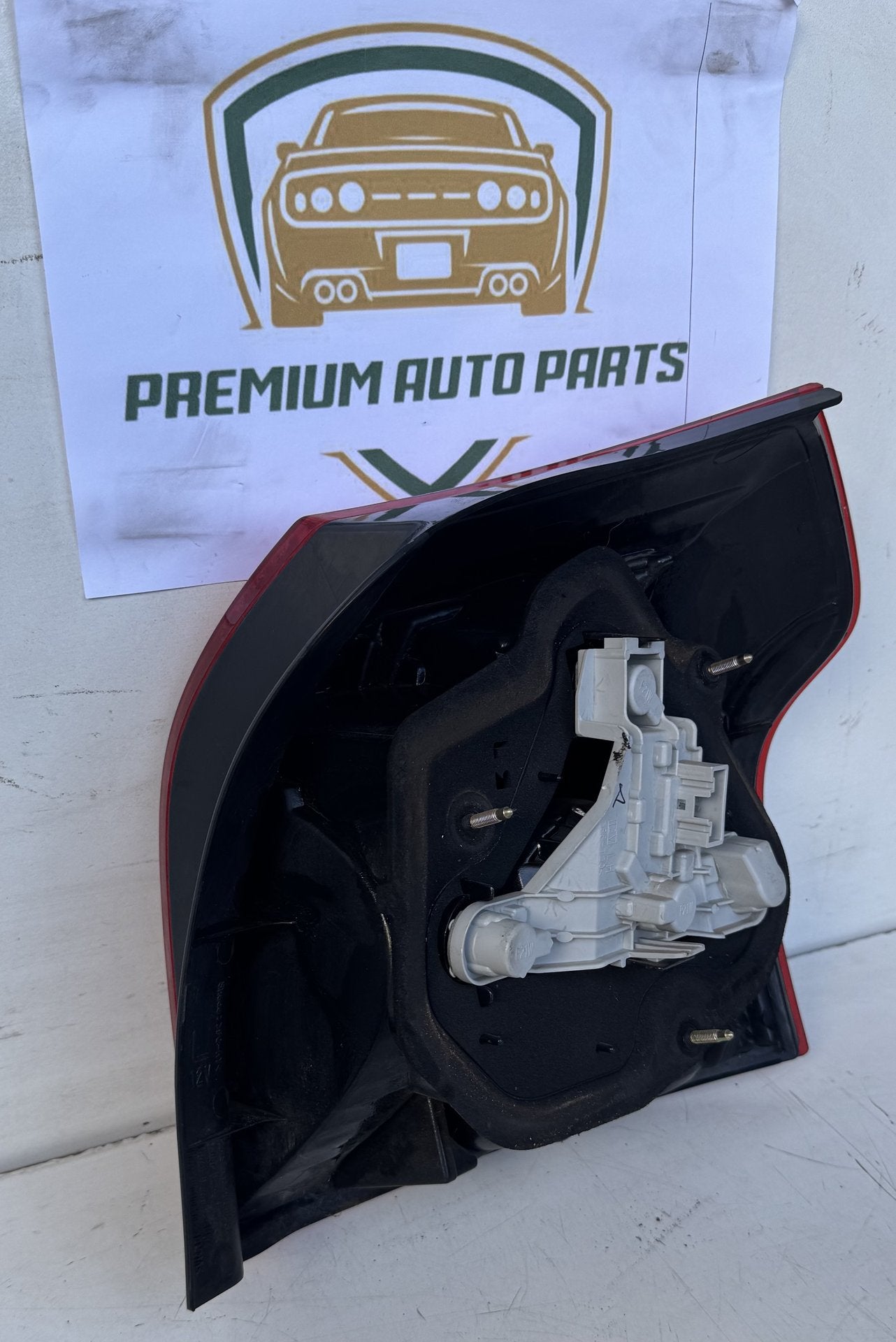 2004  E120 Left Taillight