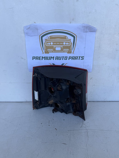 2014 Kia Sorento XM Station Wagon Right Taillight