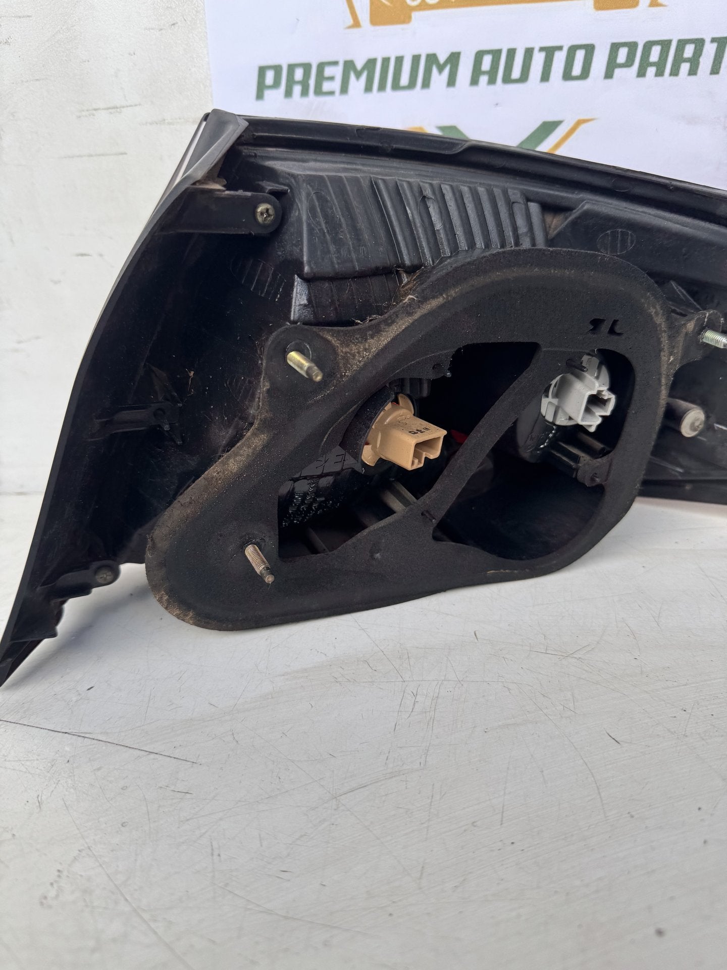 2003   Left Taillight