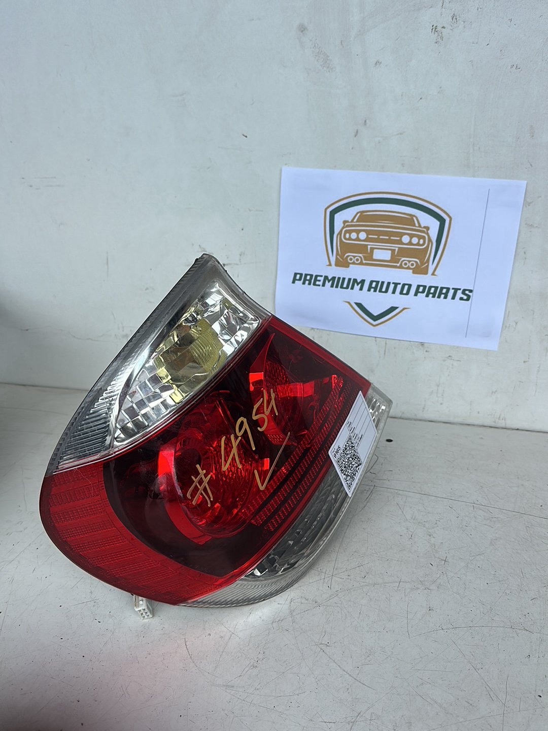 2005 Toyota Camry Sedan Left Taillight