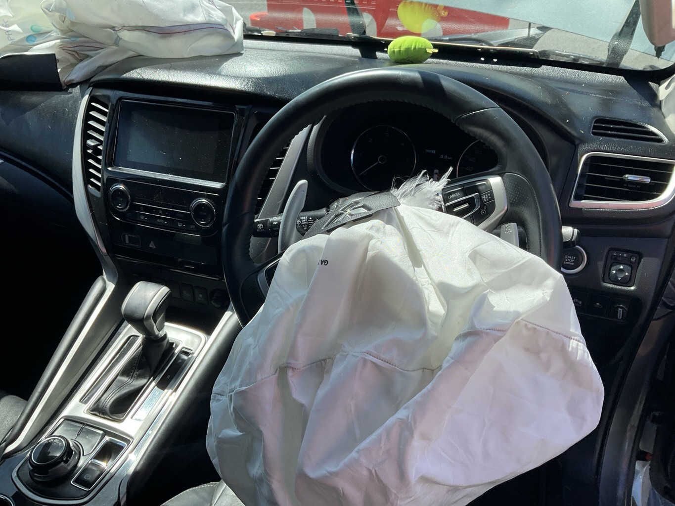 2018 Mitsubishi Pajero  QEStation Wagon 
Mitsubishi
Pajero