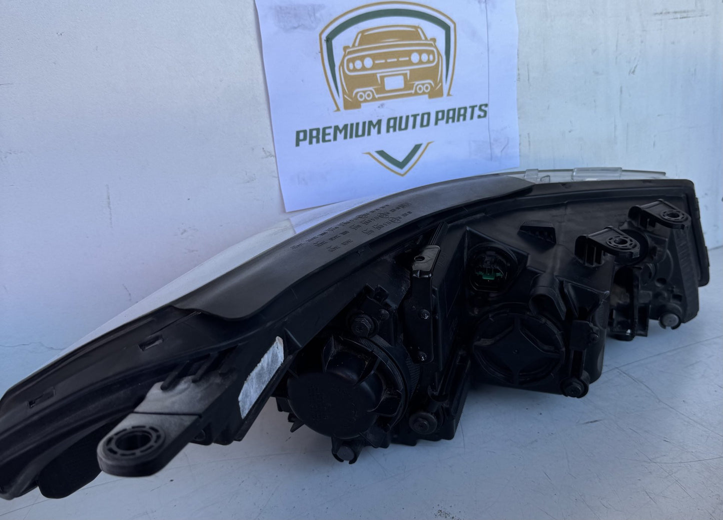 2017 Kia Cerato YD Hatchback Left Headlight