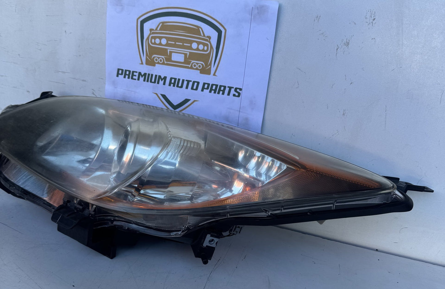 2011   Left Headlight