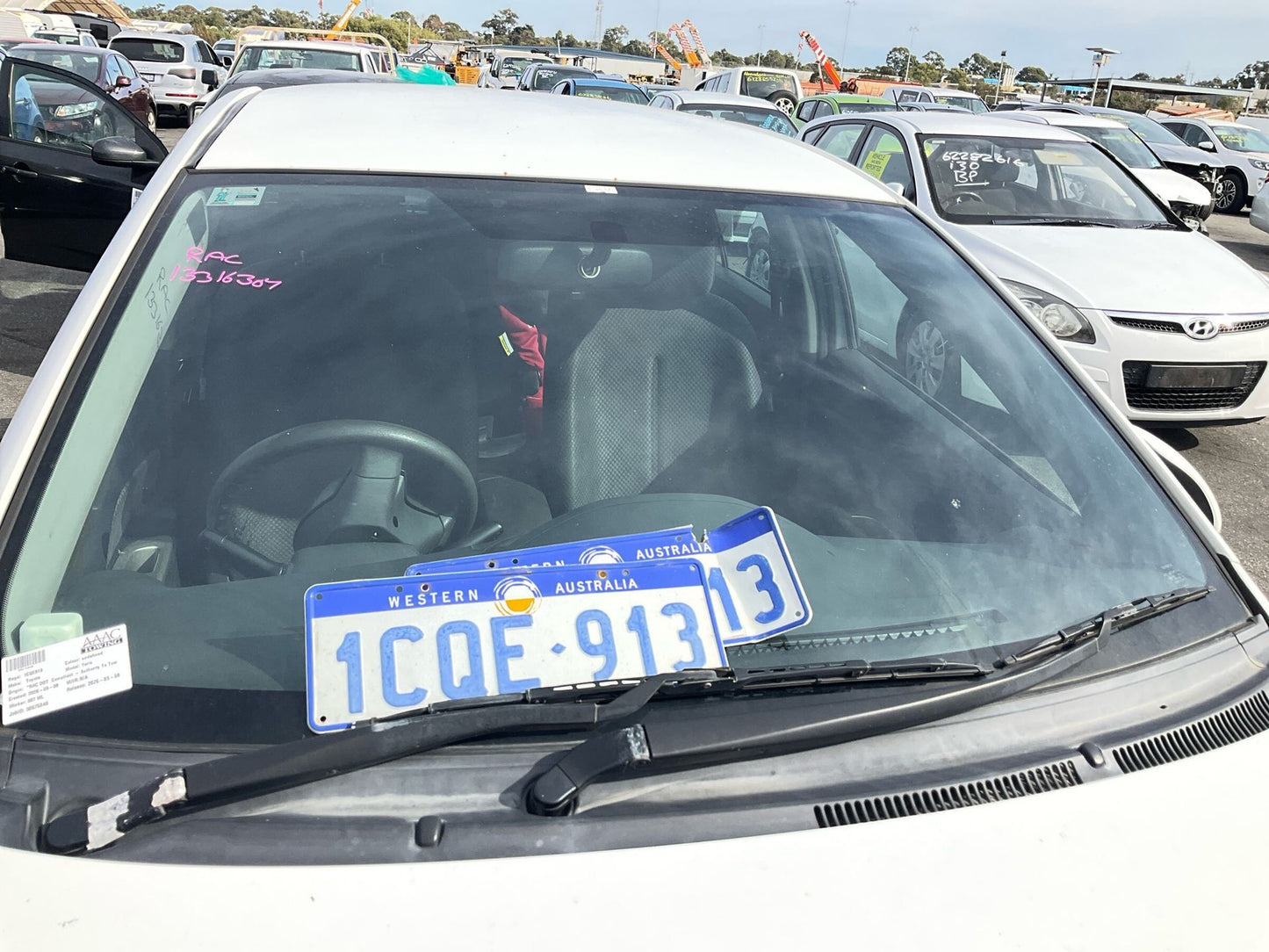 2007 Toyota Yaris  nullSedan 
Toyota
Yaris