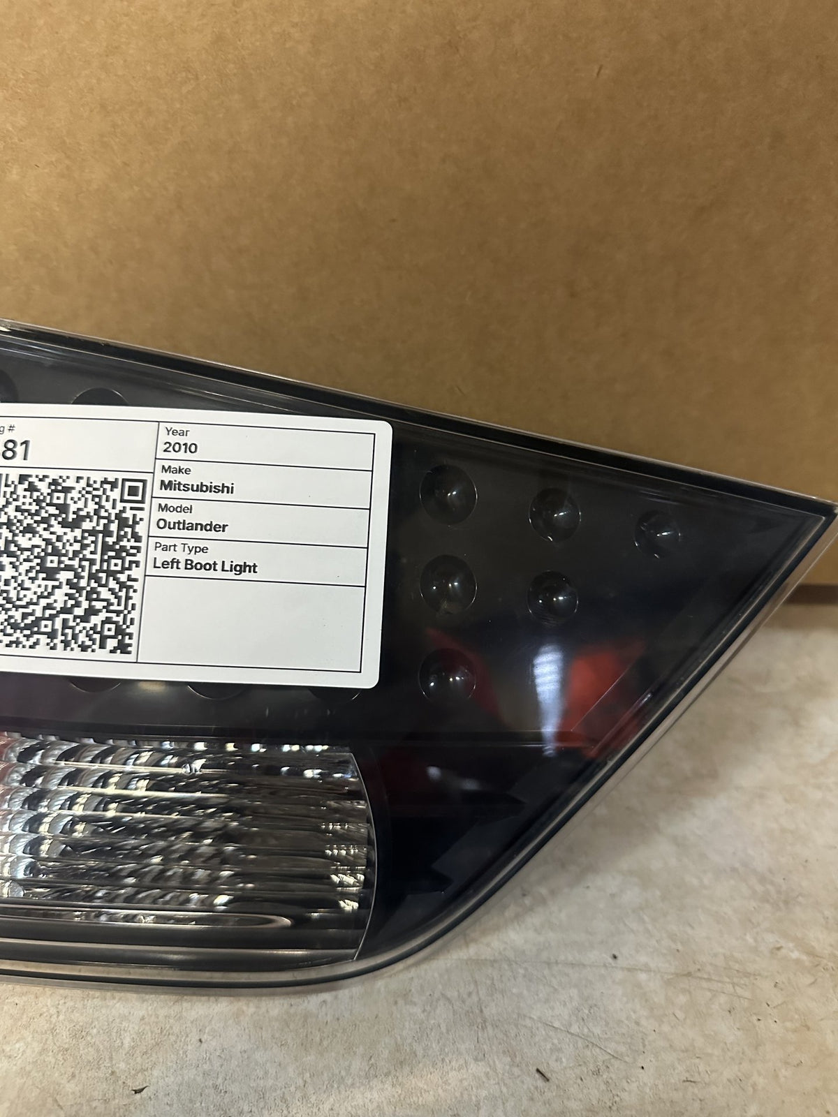 2010 Mitsubishi Outlander - Left Boot Light