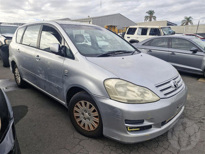 2004 Toyota Avensis