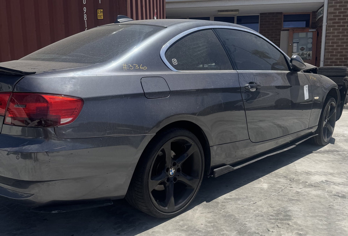 2005 BMW 325i E92