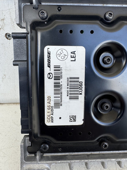 2010 Mazda Xedos 6 GH1052 Hatchback Radio Amplifier GDL166A20