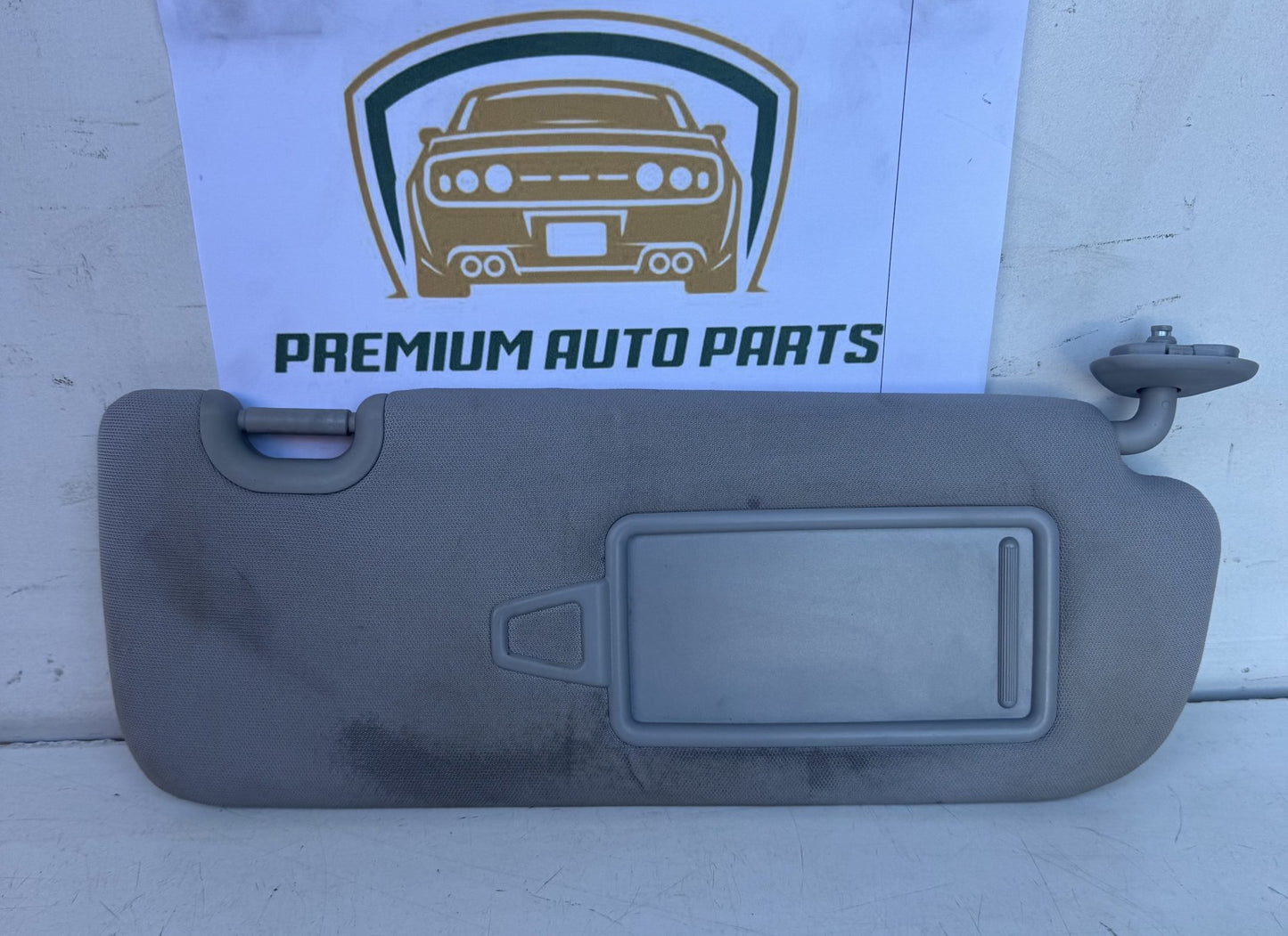 2013  DM Right Sun Visor