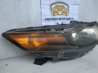 2009  CU Right Headlight