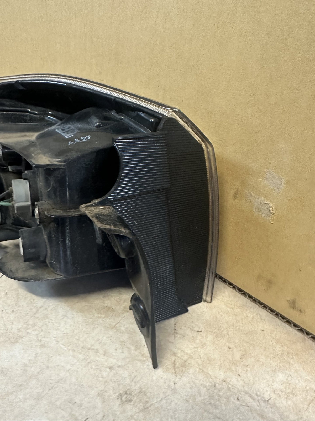 2011 Mitsubishi Lancer Lancer Sedan Right Taillight P5613