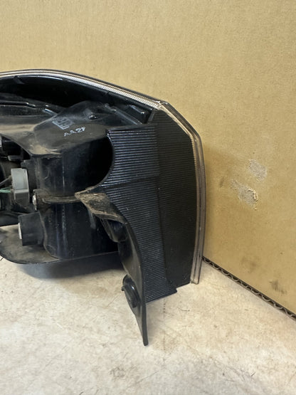2011 Mitsubishi Lancer Lancer Sedan Right Taillight P5613