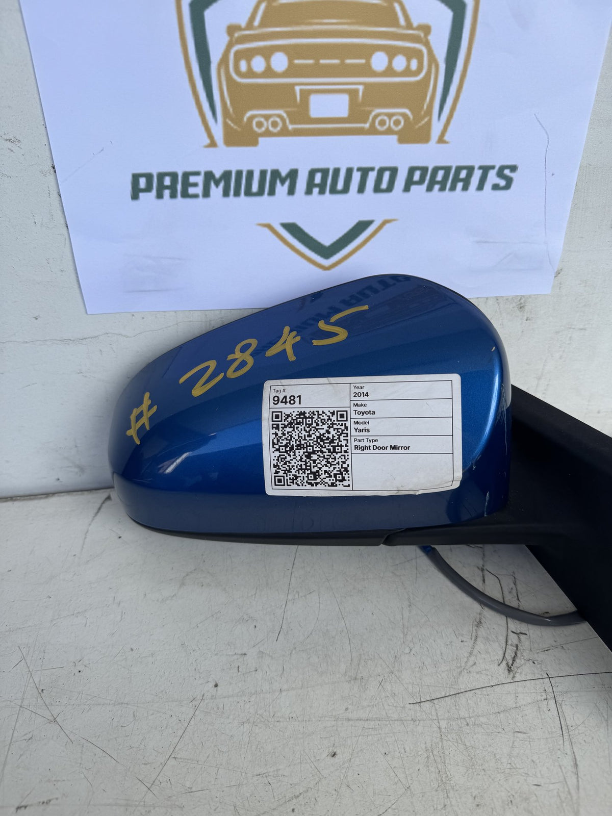 2014 Toyota Yaris Hatchback Right Door Mirror k96