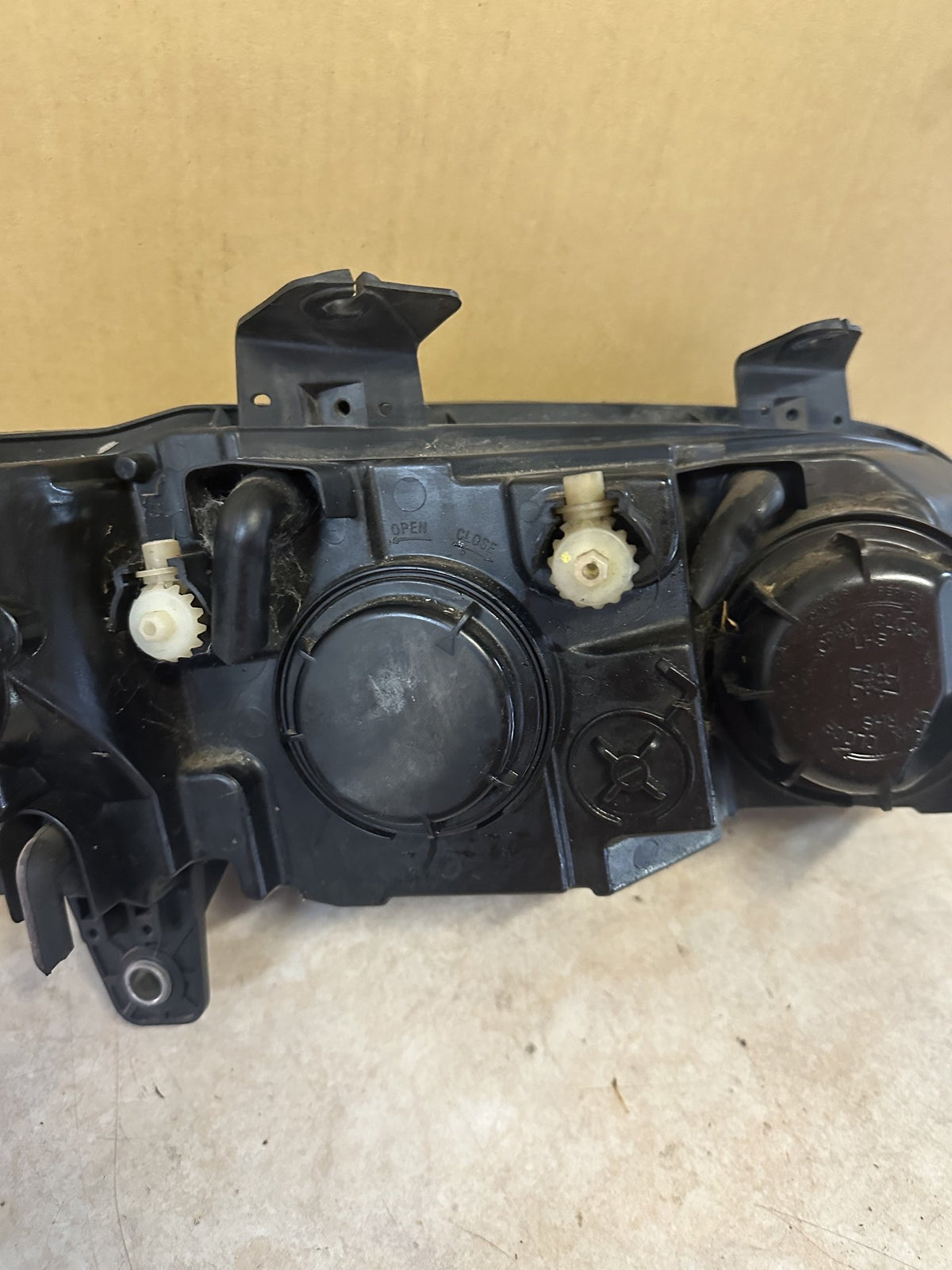 2010 Holden Commodore Commodore Left Headlight