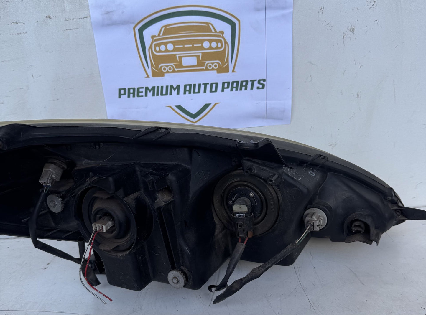 2003   Left Headlight