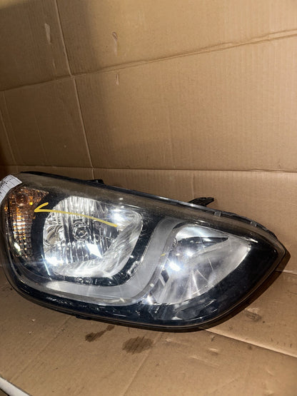 2012 Hyundai i20 5d Active - Right Headlight