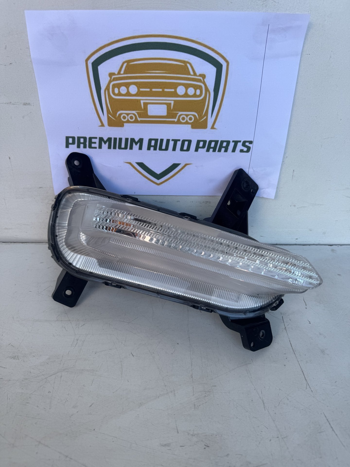 2020   Left Fog Light