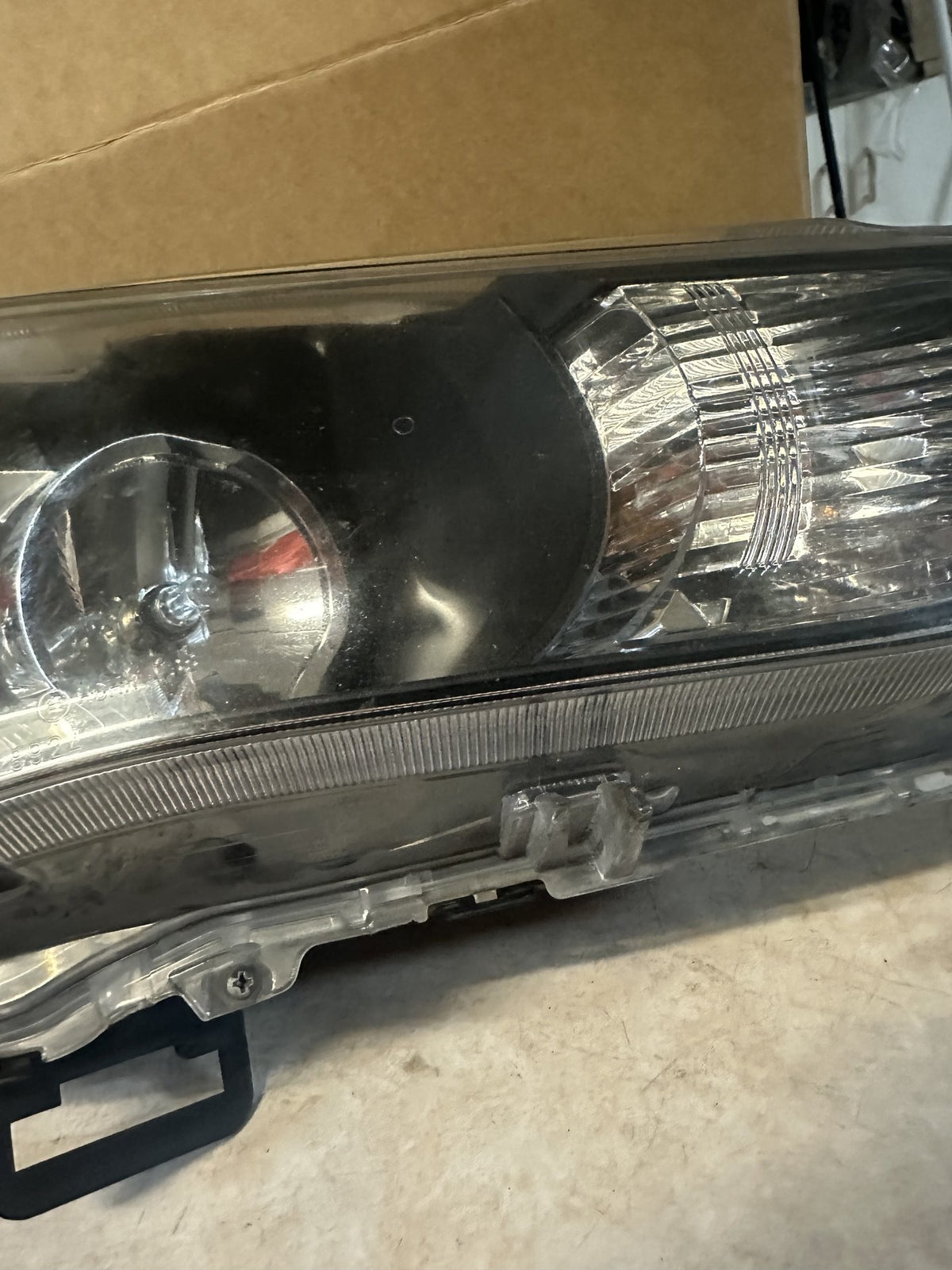 2010 Mitsubishi Outlander Outlander Station Wagon Right Headlight P8924
