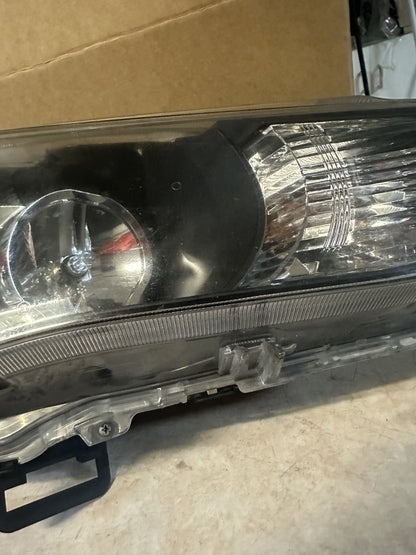 2010 Mitsubishi Outlander Outlander Station Wagon Right Headlight P8924