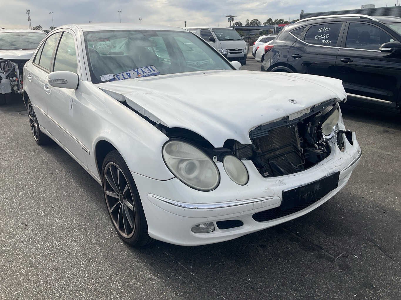 2004 Mercedes-Benz E240  W210Sedan 
Mercedes-Benz
E240