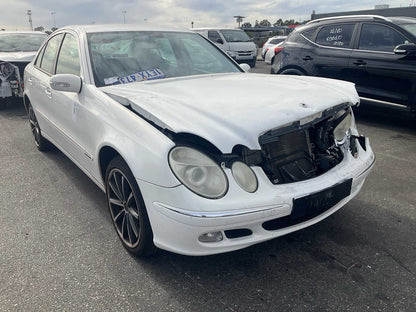 2004 Mercedes-Benz E240  W210Sedan 
Mercedes-Benz
E240