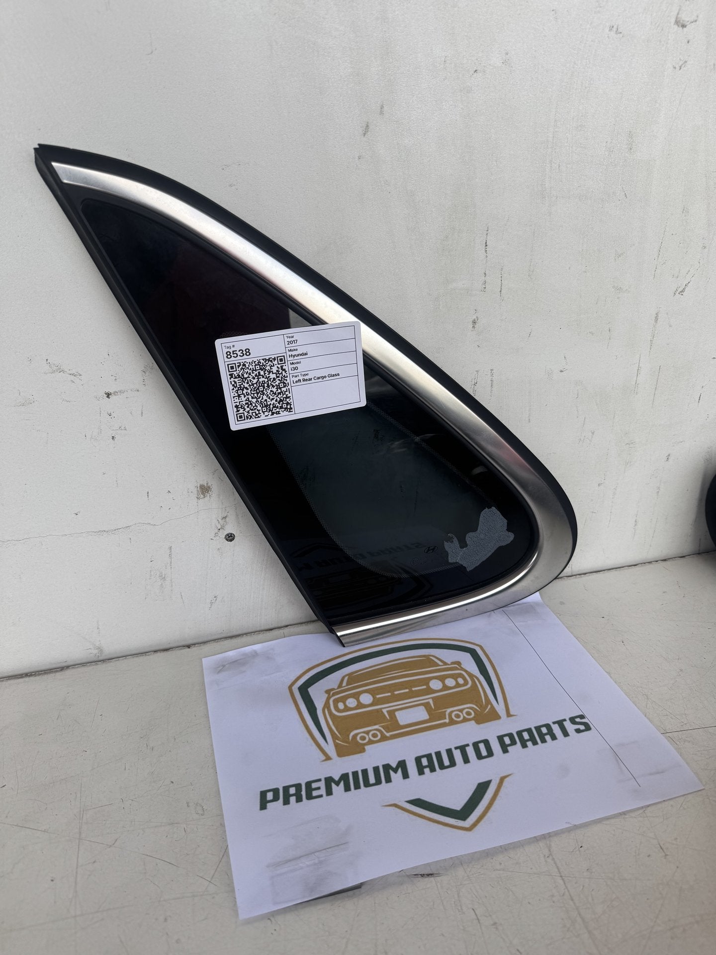 2017 Hyundai i30 Hatchback Left Rear Cargo Glass