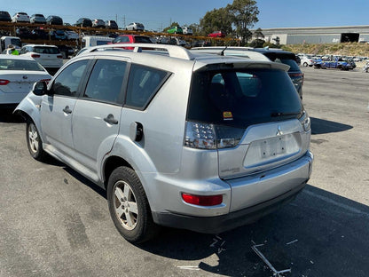 2010 Mitsubishi Outlander LS ZH