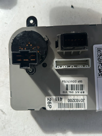 2009 Hyundai i30 FD Hatchback Heater/AC Controls