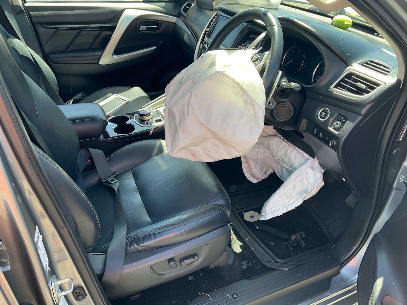 2018 Mitsubishi Pajero  QEStation Wagon 
Mitsubishi
Pajero