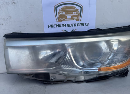 2015  U50 Left Headlight