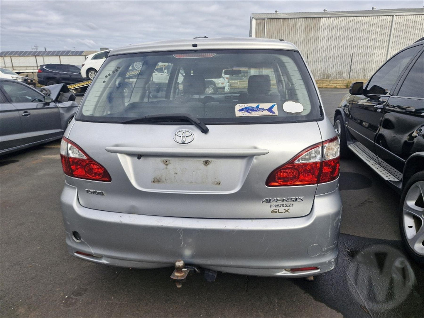 2004 Toyota Avensis