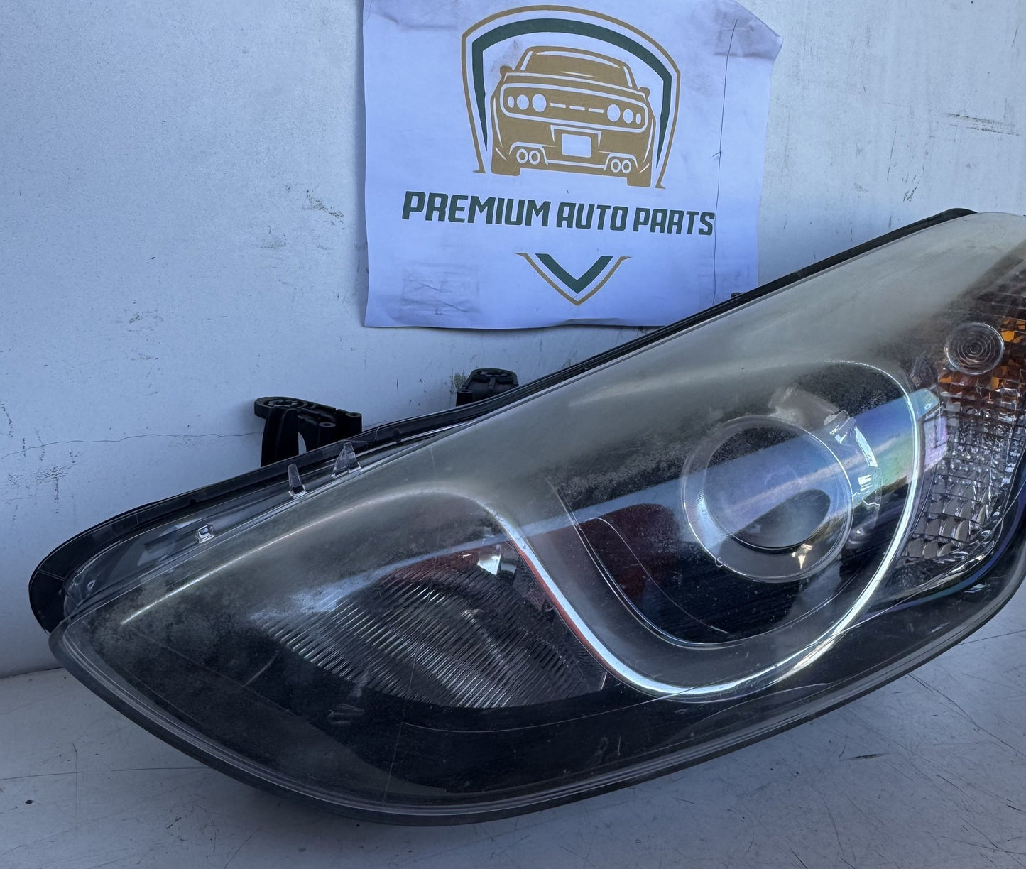 2015 Hyundai i30 GD Hatchback Left Headlight