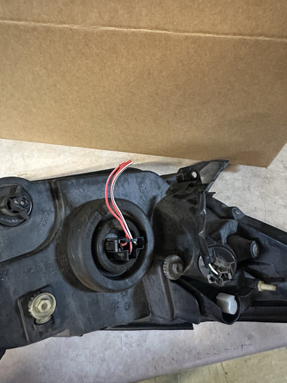 2004 Toyota Camry Camry Sedan Left Headlight 81150YC090