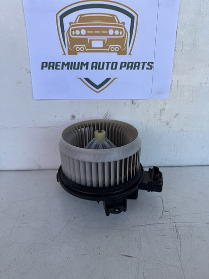 2017 Toyota RAV4 Station Wagon Heater Fan Motor