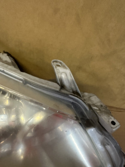 2007 Toyota Aurion - Right Headlight
