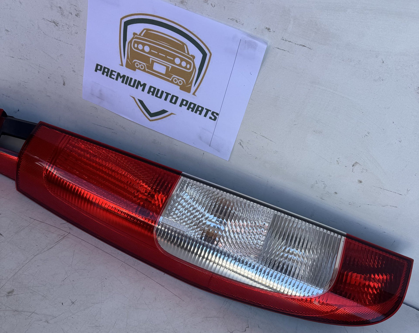 2011  V-Class W639 Left Taillight
