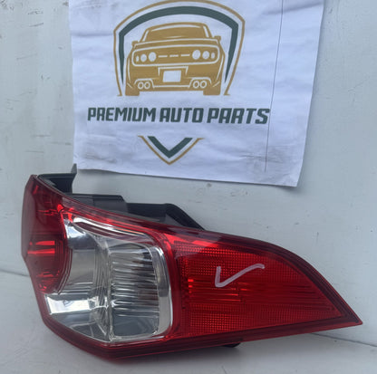 2009  CU Right Taillight