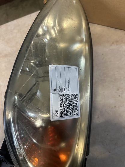 2002-2006 Toyota Camry ACV36 - Left Headlight