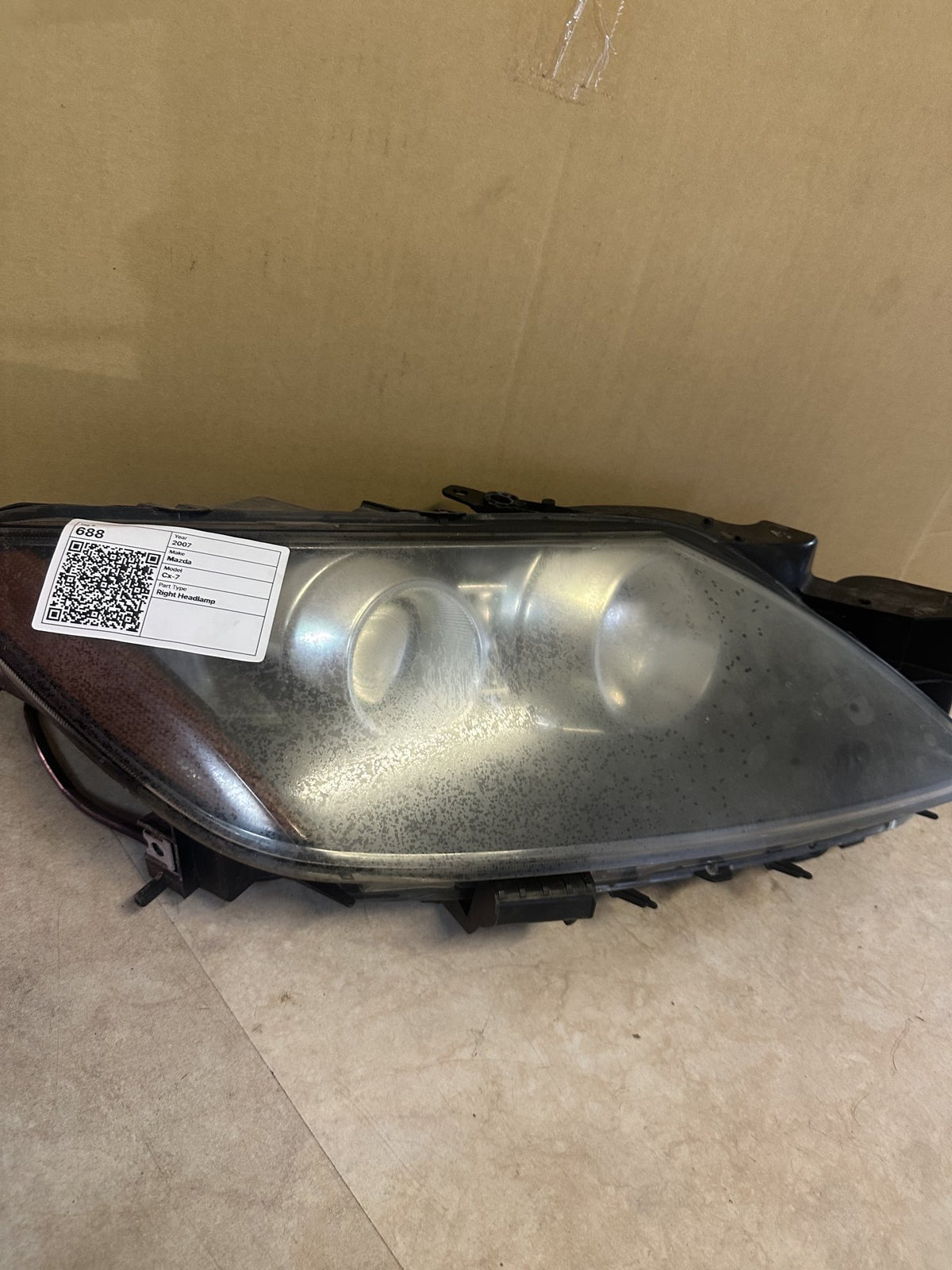 2007 Mazda CX-7 - Right Headlight