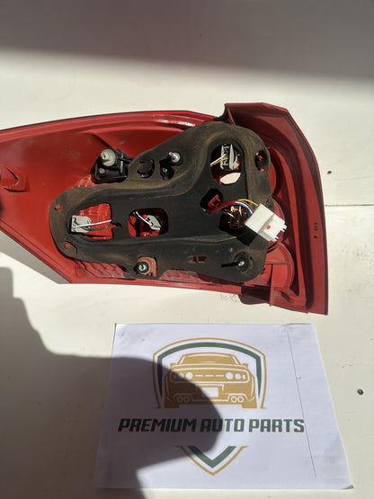 2007-2014 Toyota Corolla E150 Sedan Right Taillight 12-509