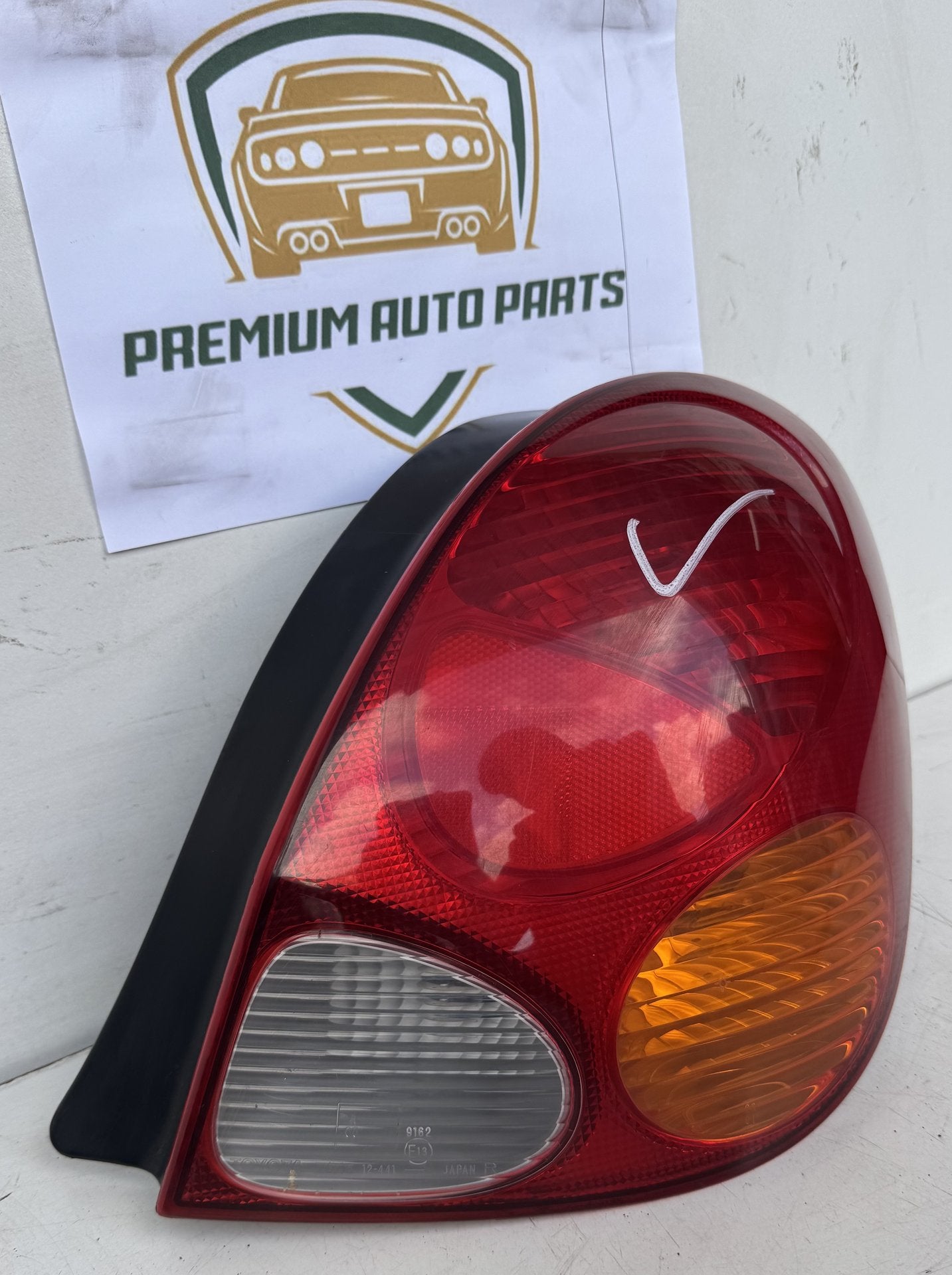 2000  E110 Right Taillight