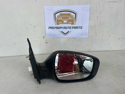 2014 Hyundai i30 GD Hatchback Right Door Mirror
