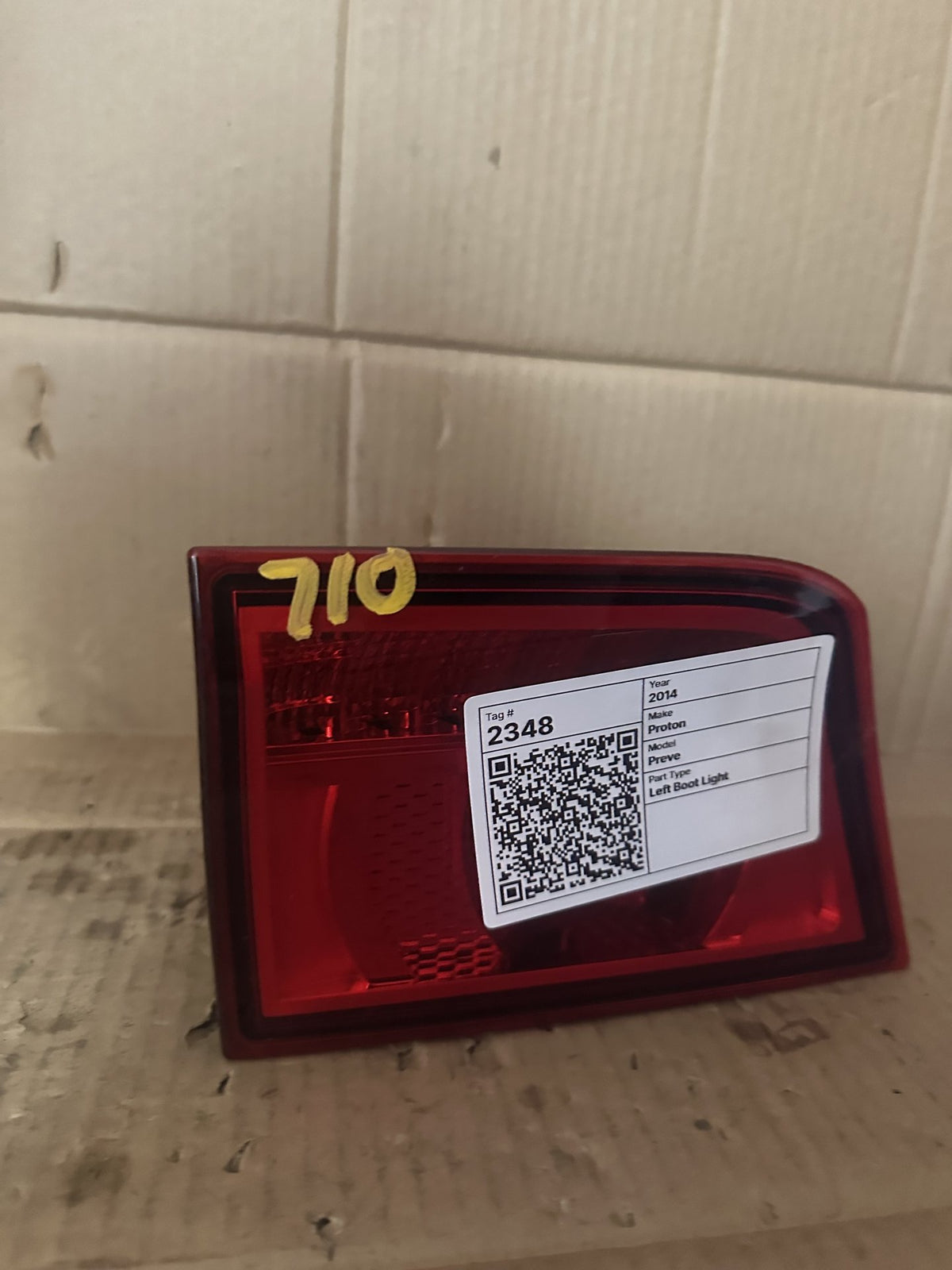 Left Boot Light, 6102, 2014, Proton, Preve, CR