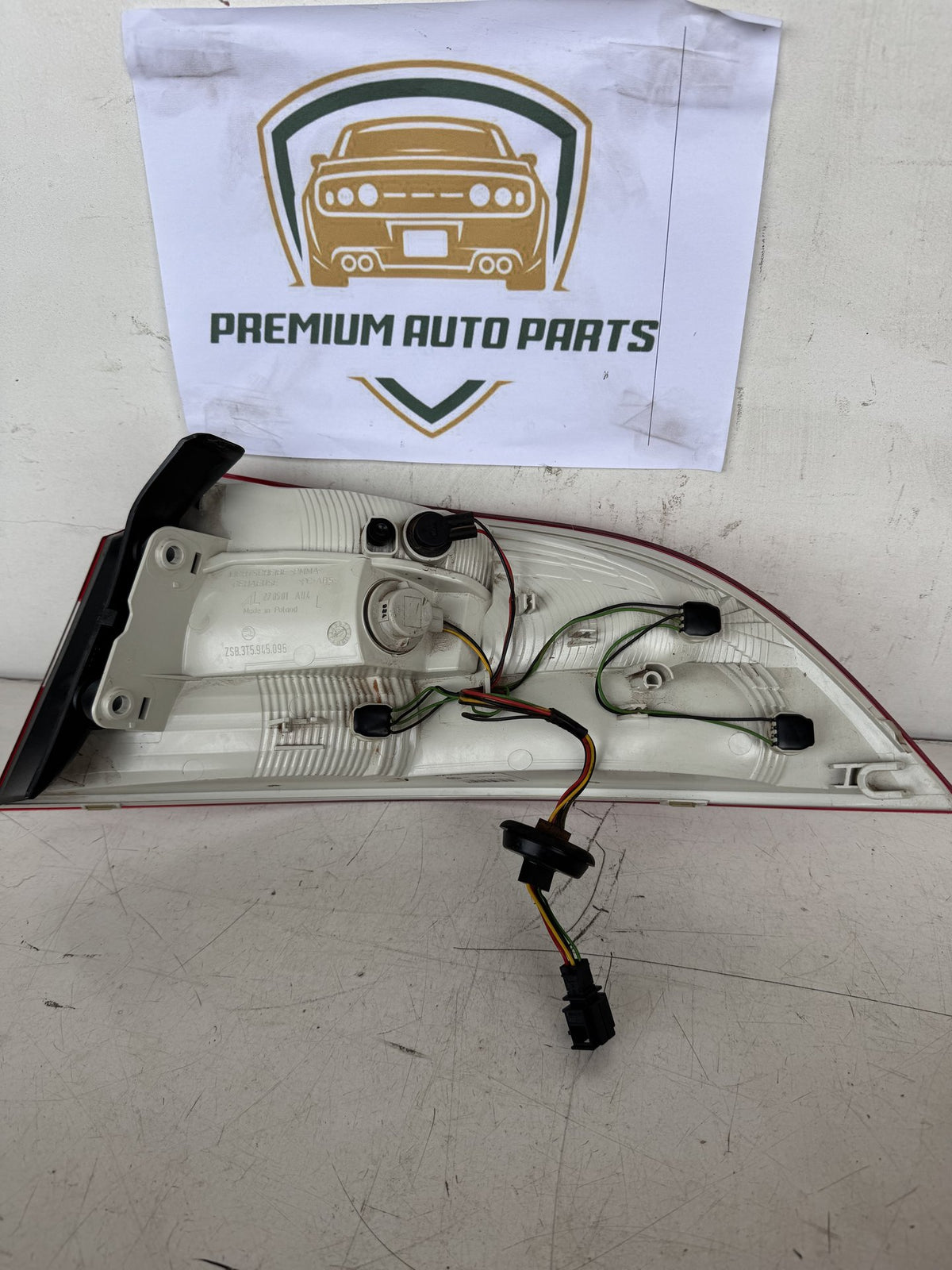 2009 Skoda Superb Sedan Left Taillight