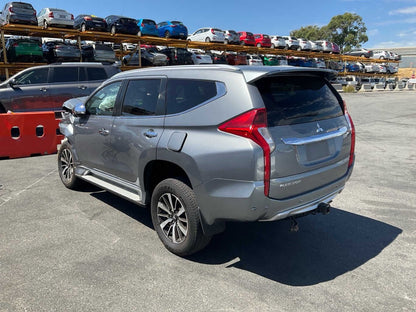 2018 Mitsubishi Pajero  QEStation Wagon 
Mitsubishi
Pajero