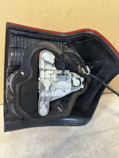 2004 Toyota Corolla - Right Taillight