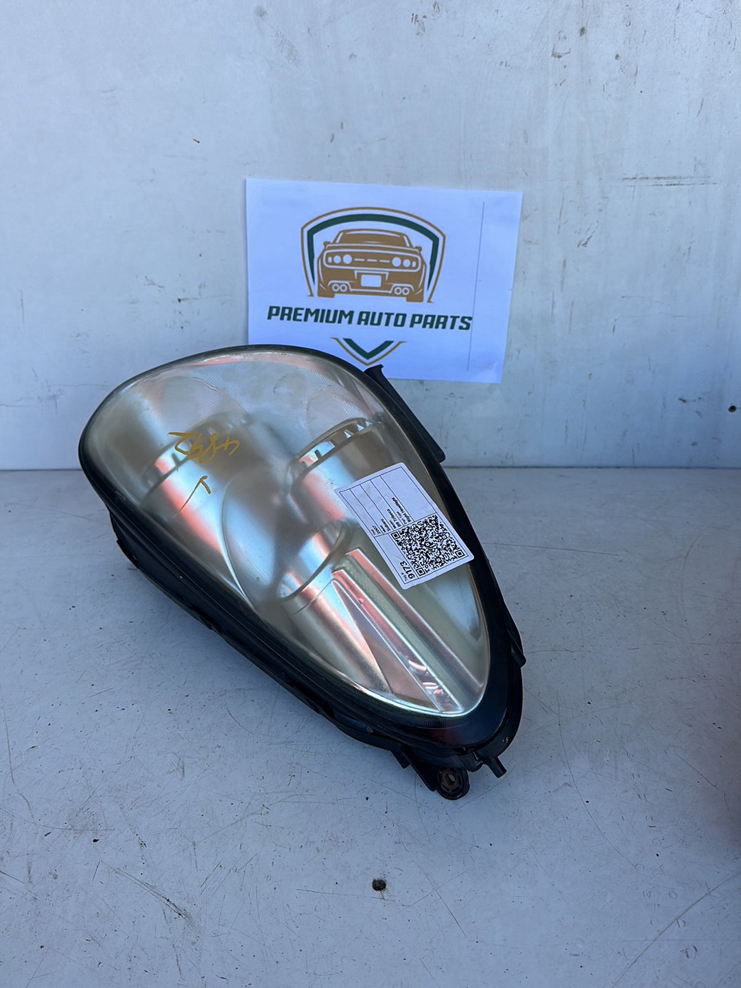 2007 Subaru B9 Tribeca SUV Right Headlight