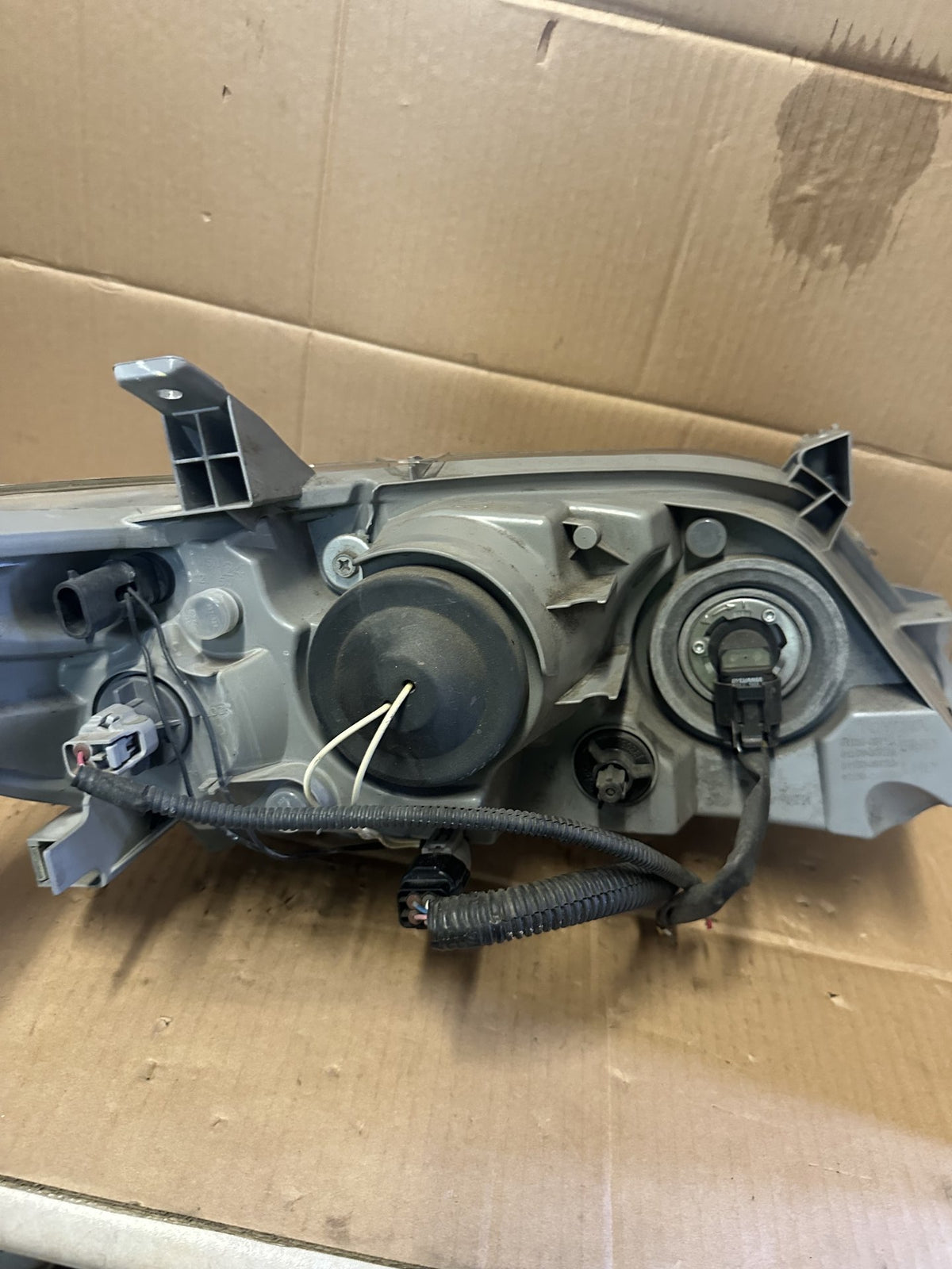 2011 Toyota Camry - Left Headlight