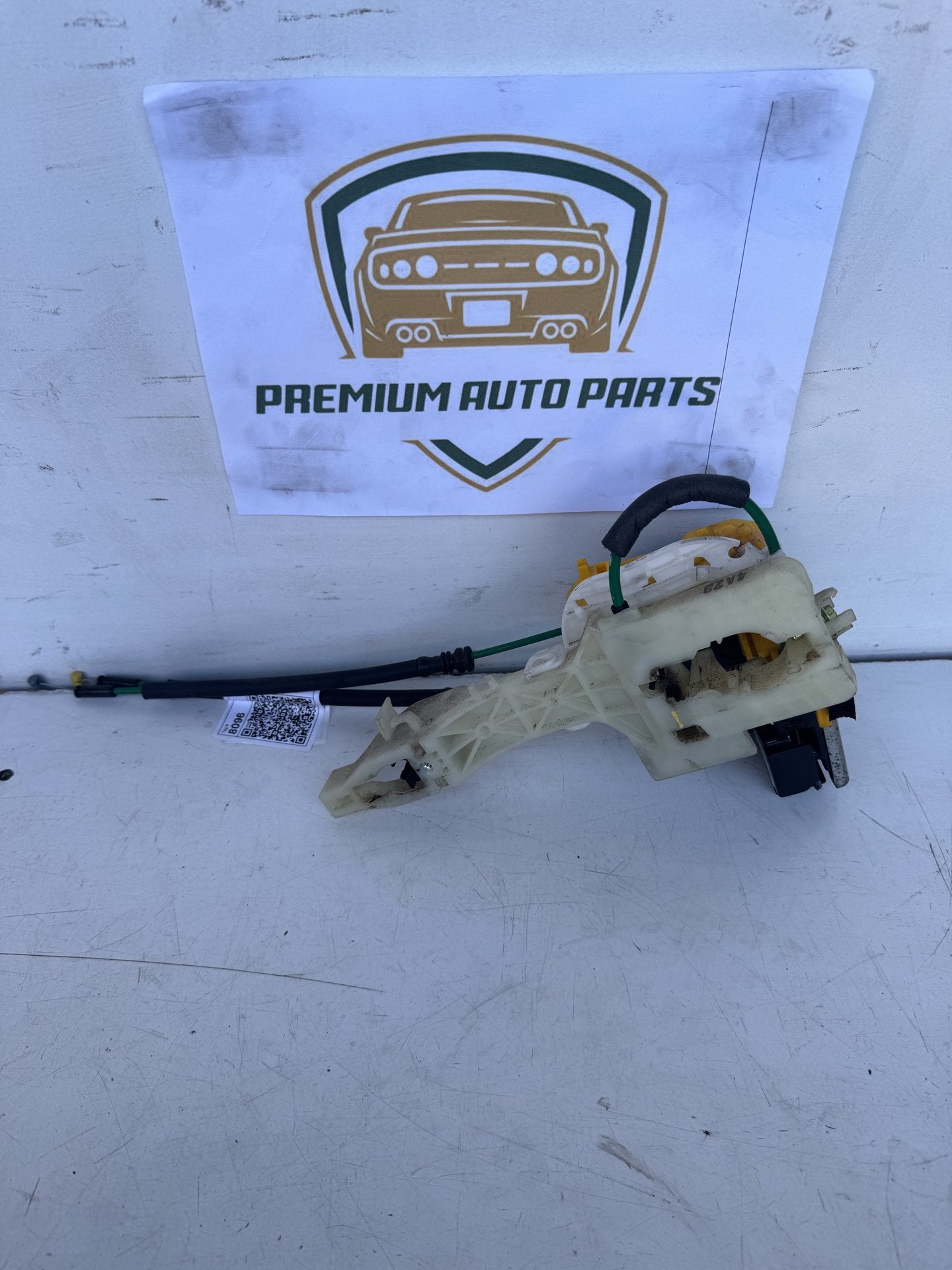 2014  GD Left Front Lock Actuator